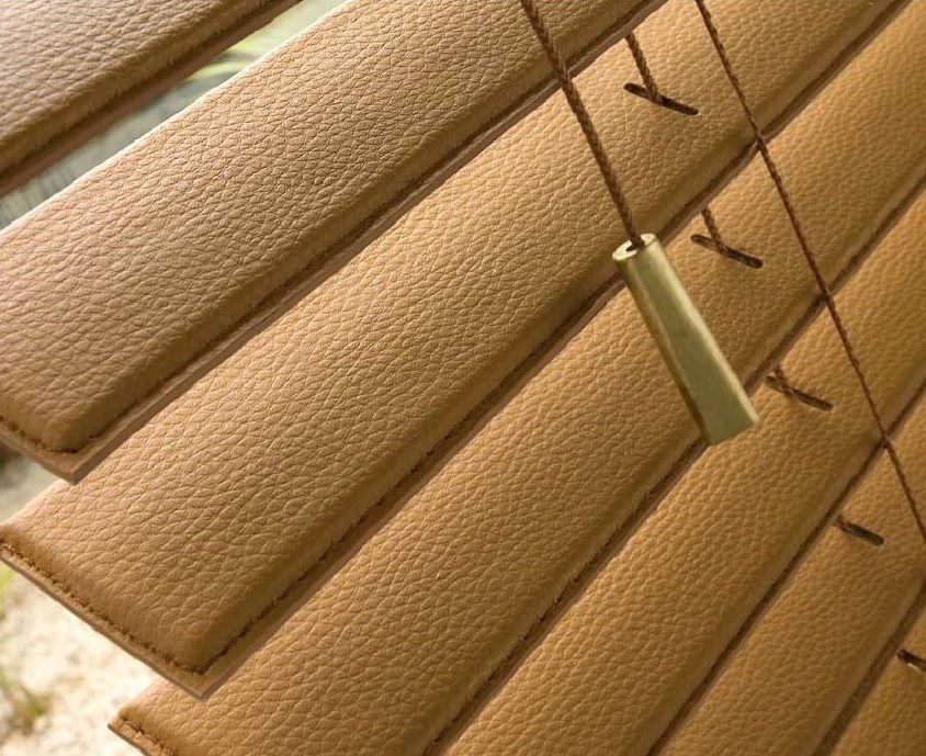 Кожаные горизонтальные жалюзи Luxury